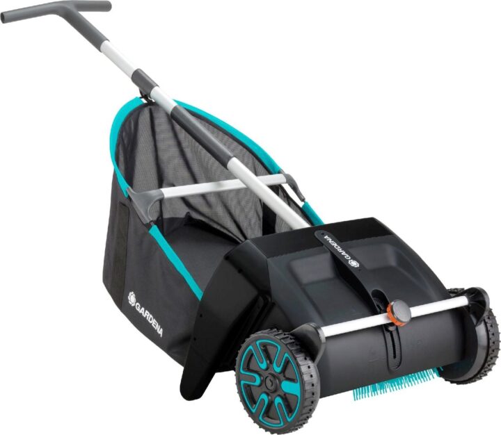 Gardena Laub- und Rasensammler: Kehrmaschine für den Garten, mit entnehmbarem Fangsack, rotierendes Bürstensystem, ergonomischer Griff, geräuscharm (3565-20)